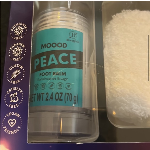 4 Piece Soothing Foot Spa Set - Picture 5 of 7